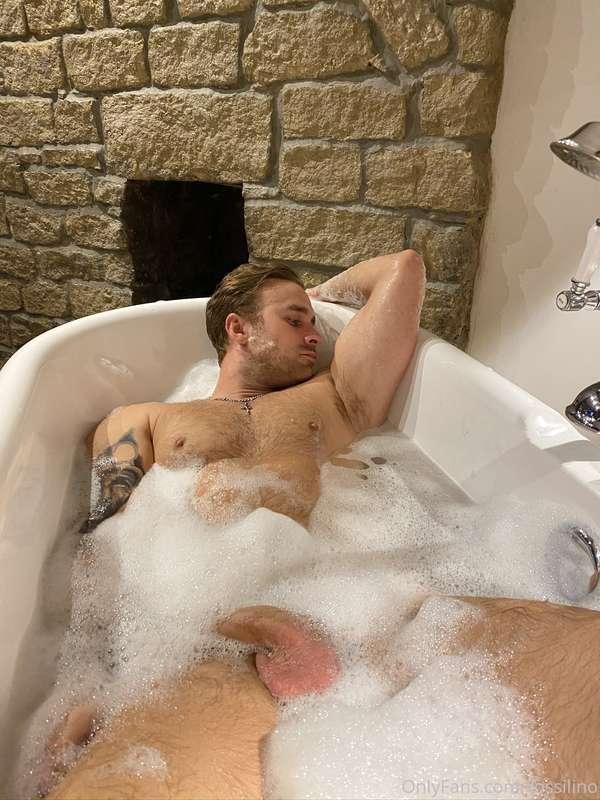 Daddies bathing
