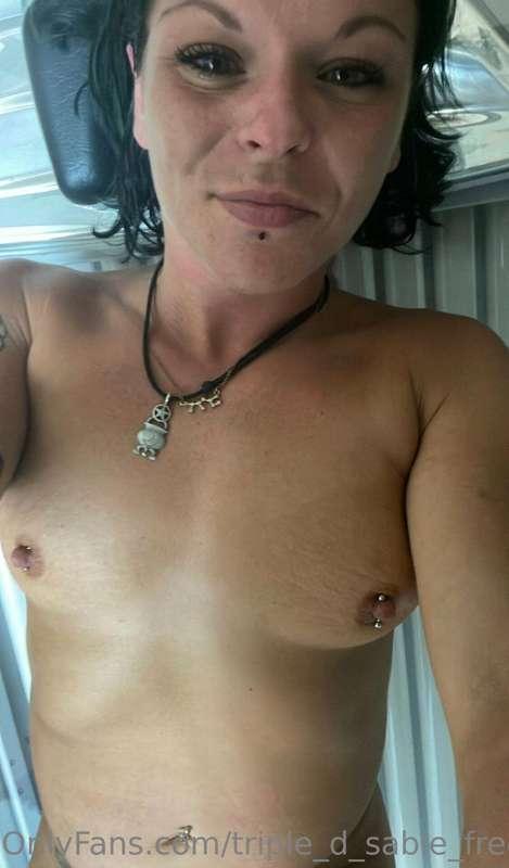 Tatted  Vixen
Hot milf
Witchy ways
Pierced say what..?!!
Get..