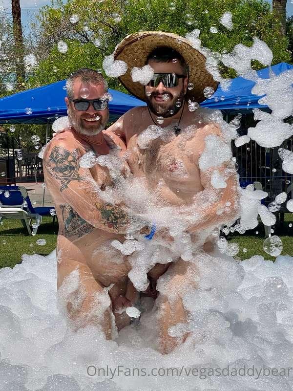 Playing in the foam with @sasquatchesque in Palm Springs