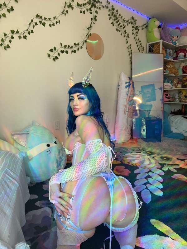 jewelzblu image #1