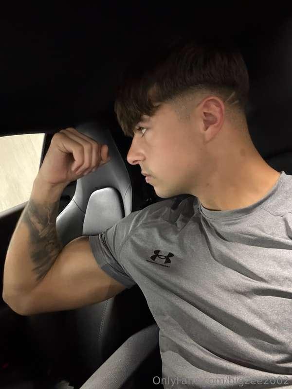 If you sat passenger, would you grab my gear stick? 😜