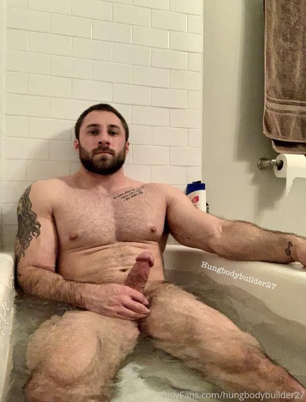 Come get wet with me baby 😛💦