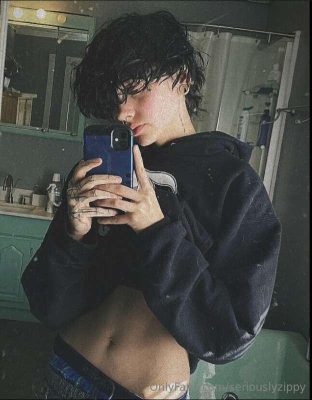 Guess who’s back;) can’t wait for the HOTTEST content to Flo..