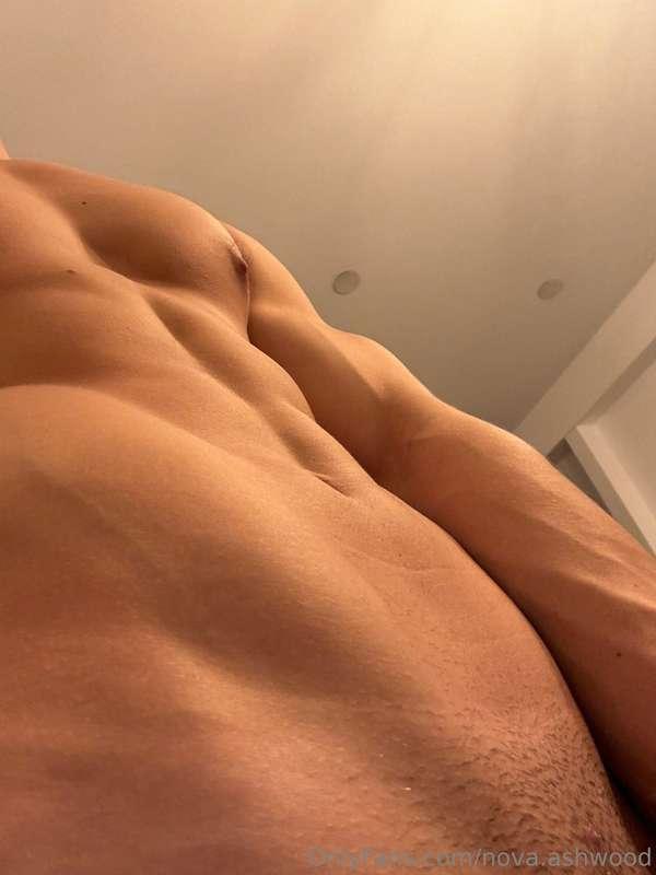 Show how good you can lick babe 😈👅