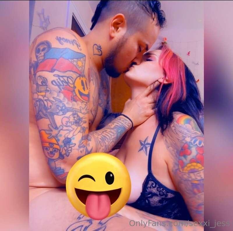 Happy FUCKiNg FRIdAY! ✨ 7.5 mins of fun 🤩 💦 ✨ Deep throat hi..