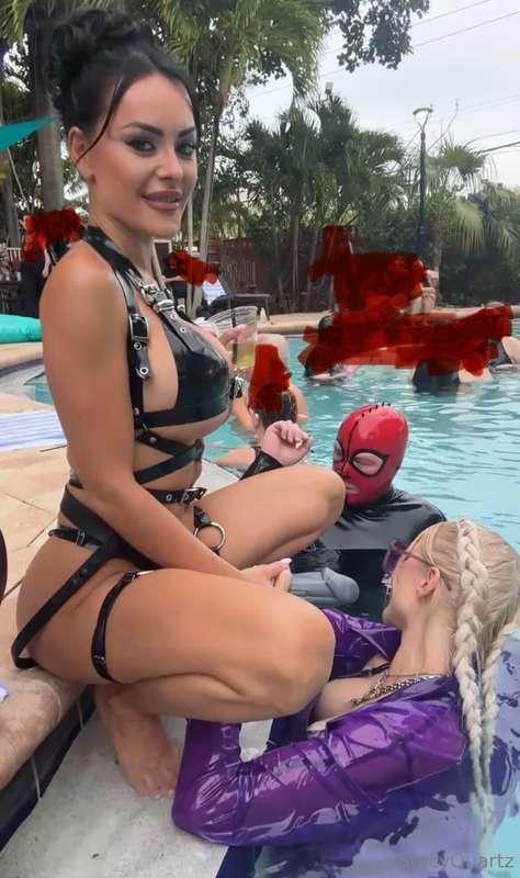 😈 Sucking Evil Woman's BIG COCK 😈 To watch the video SUB to ..