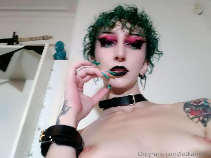Heads up - I can dominate you if that's what you want..
Or s..