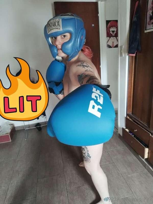 My New Outfit 🥊😏🎄

Merry Xmass Guys 💕☺️