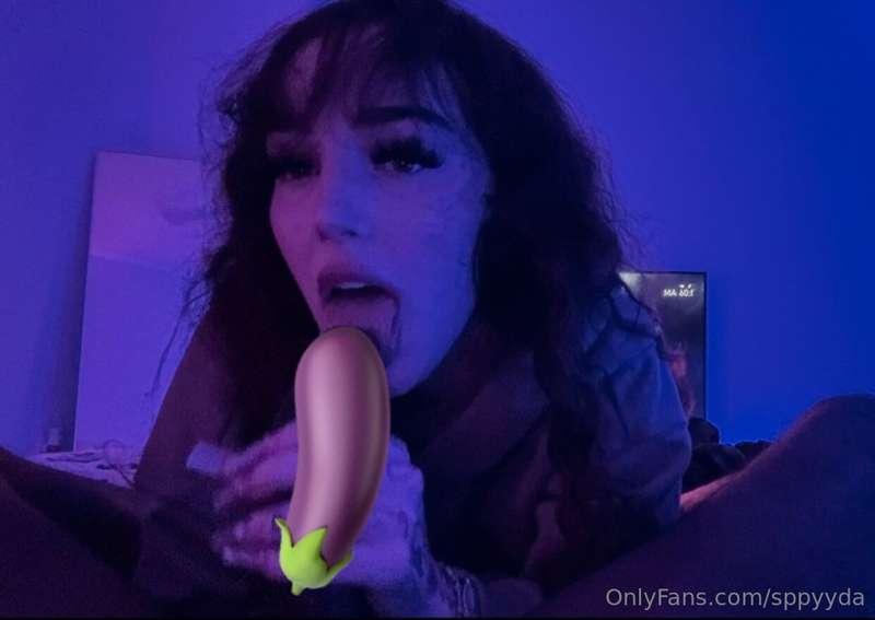 @phattsie sucked my BBC with PopRocks in her mouth 🫨‼️ It wa..