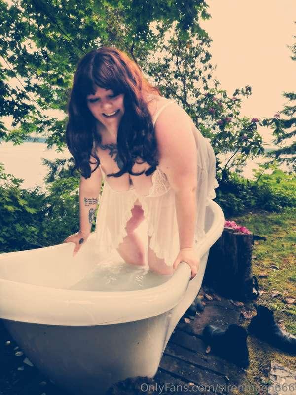Got to play fairies in a beautiful outdoor bathtub this week..