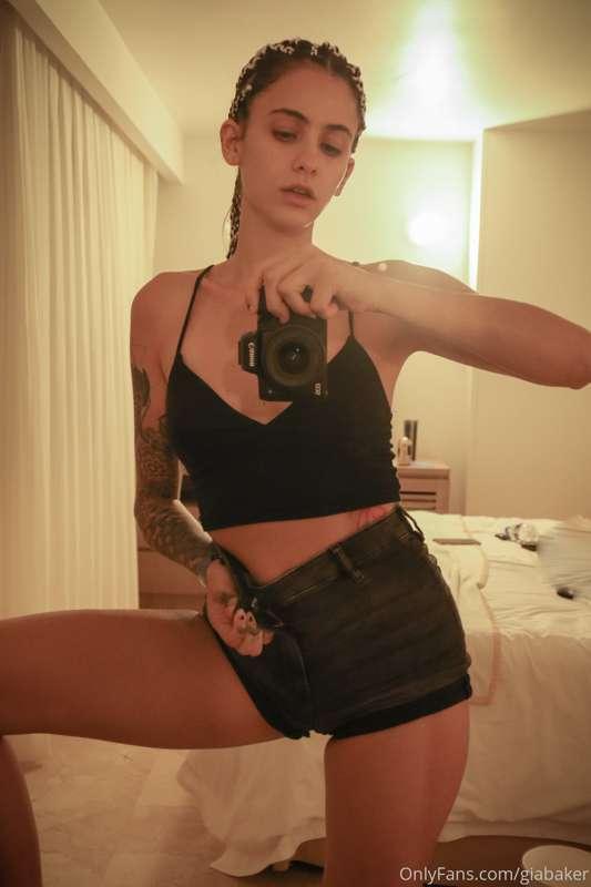 giabaker image #0