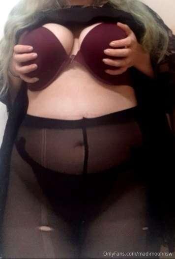 Still loving the sheer look 😘🔥