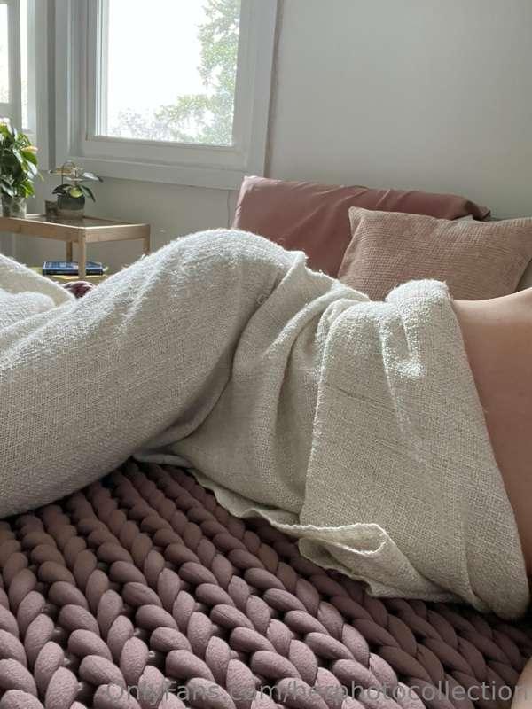 Happy Saturday I hope everyone keeps cozy on this rainy day ..