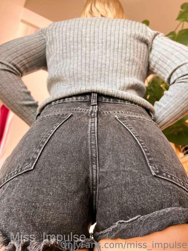 I won't be mad if you stick your tongue or dick in! 😉