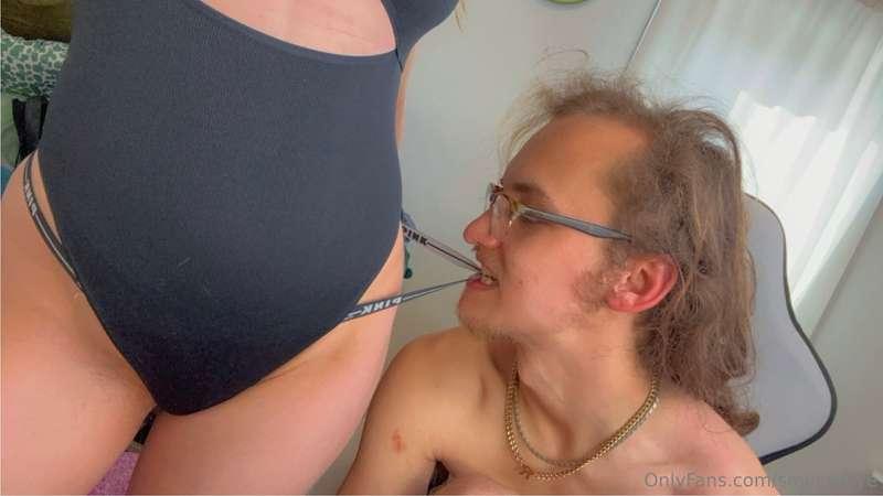 smileyrhye image #7