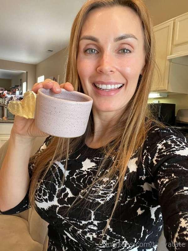 I love all the gifts my amazing fans send me! 😍❤️