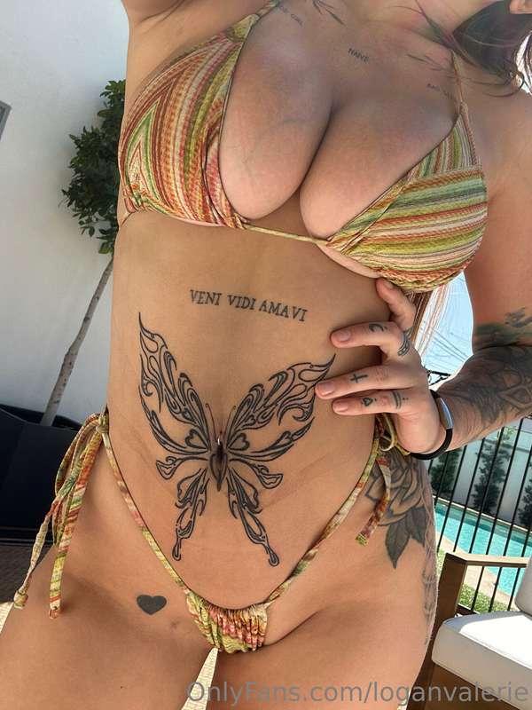 DM me if you'd let me peg you😋