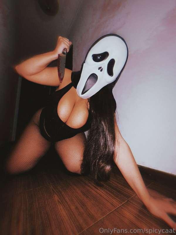 I wanna hear you scream 👻 do you want to hear me too? 🤭

Che..