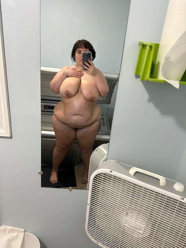 Can we fuck in the tanning booth?