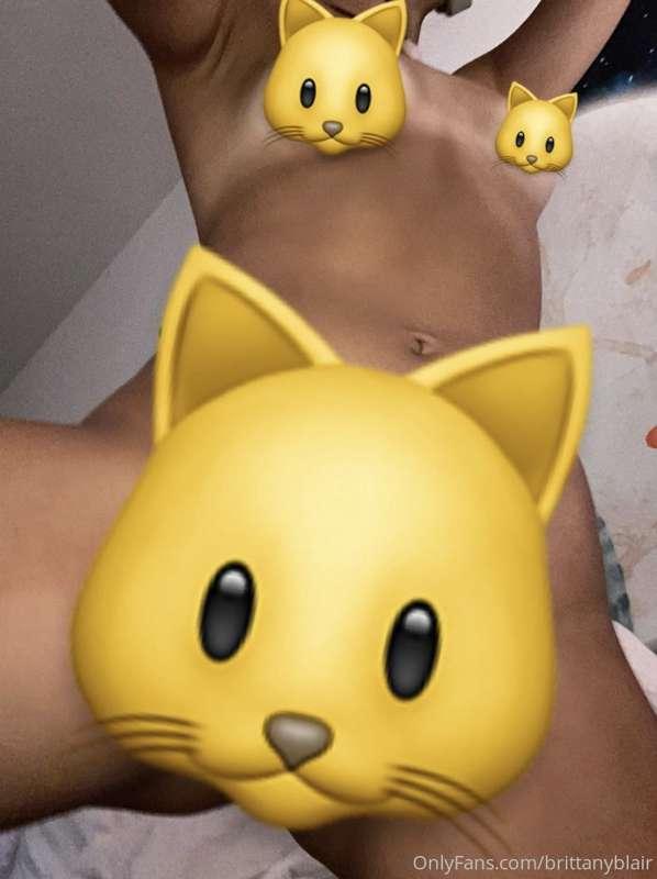 POV: I’m sitting on your face😋 do you like this upward shot ..