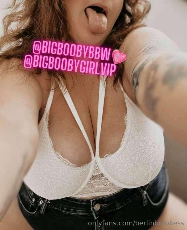 Your favorite BBW is back baby! 🔥🥵 Solo and b/g content 🥵 Se..