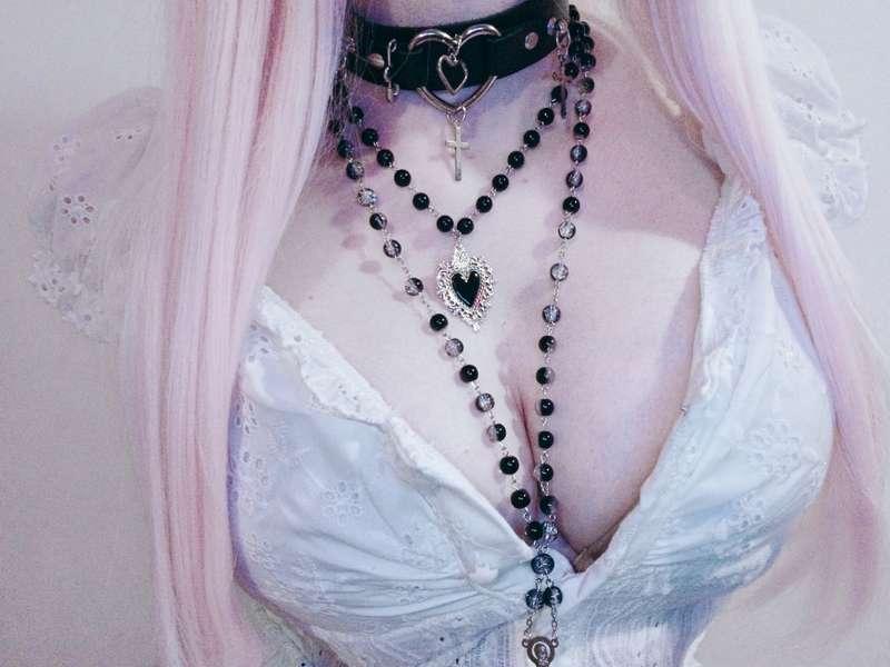 do you like my new necklace ??? i can think of a different p..