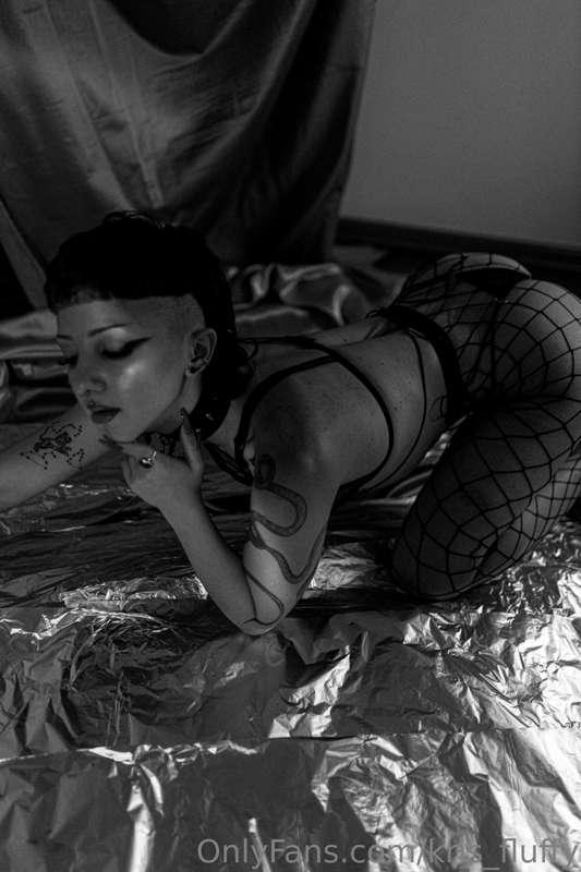 B/W photos convey all my love for photography🖤🤍