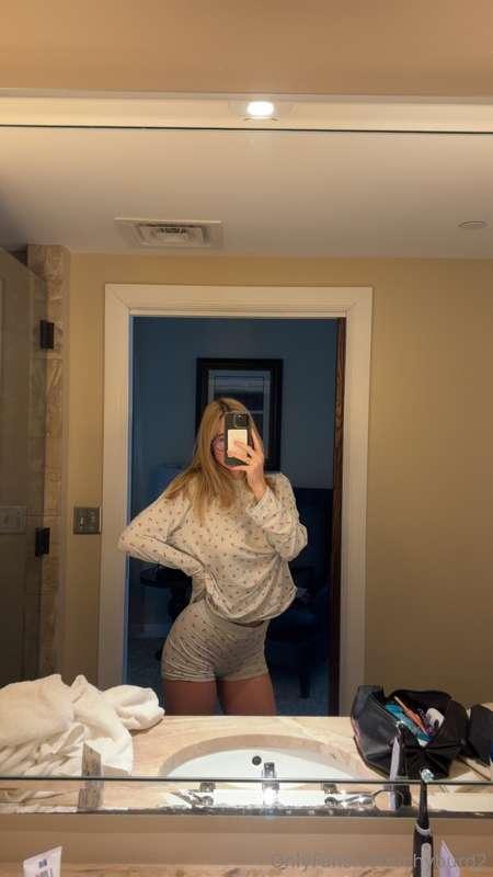 this is my 2nd account! i reply faster on my main: onlyfans...