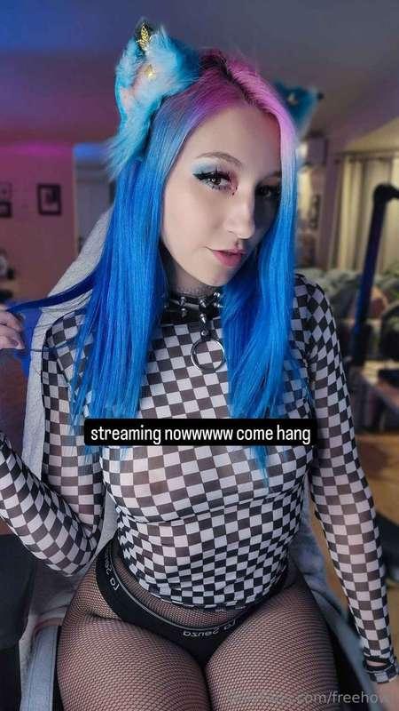 live on cb! 💙