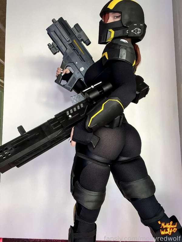 mollyredwolf image #4