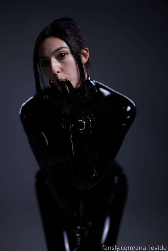 ana_levide image #79