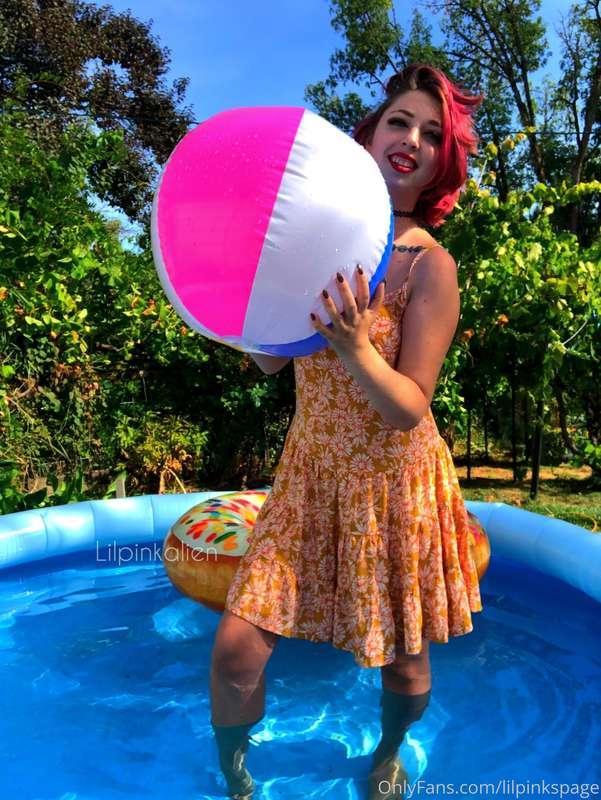 I don’t mind having a couple balls in my pool 🙈