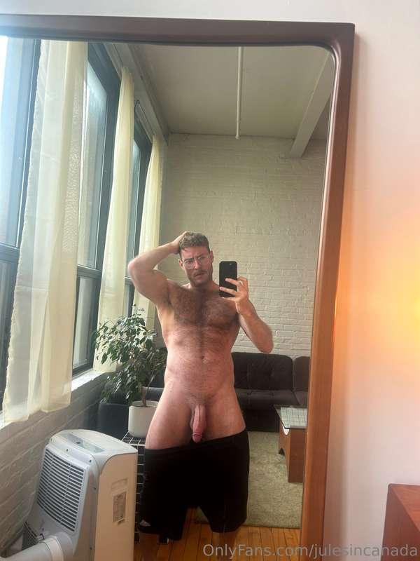Feeling really cuddly today 🤤 