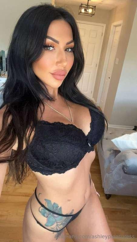 Help me cum baby I know my way around a cock 😈🍆