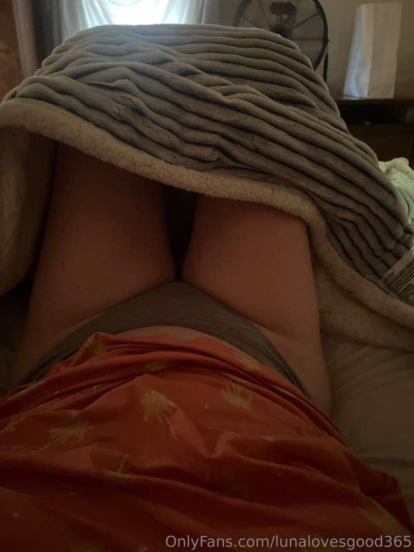 mid day masterbation time ;) 