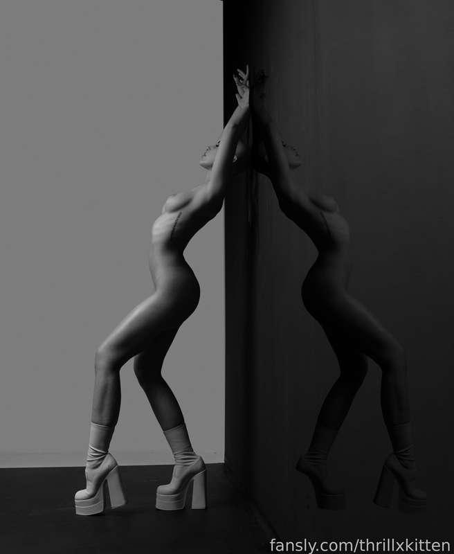 thrillxkitten image #3