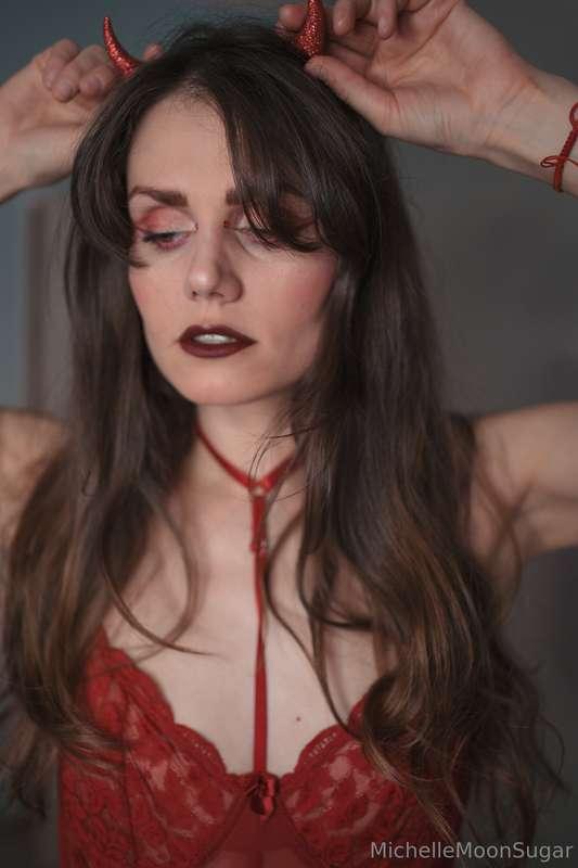 michellemoonsugar image #0