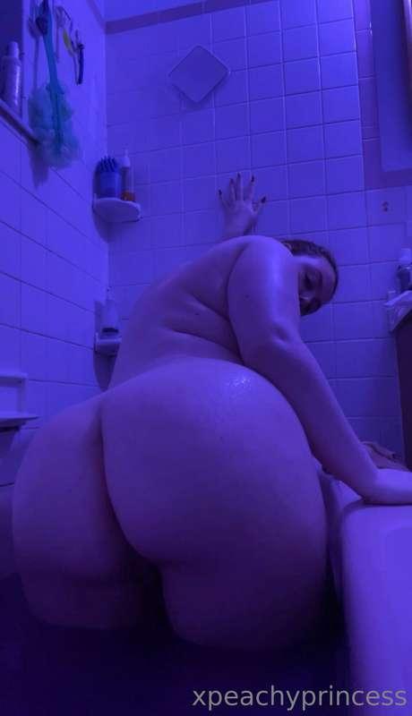 If you’ve ever gotten off to me, you should tip me for 💖 Val..