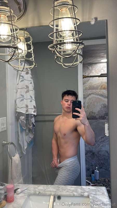 Who else is horny? 👀