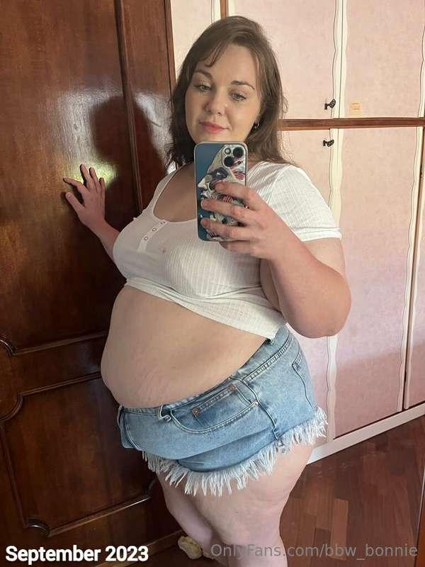 I think I have completely outgrown these shorts!😱 I'm such a..