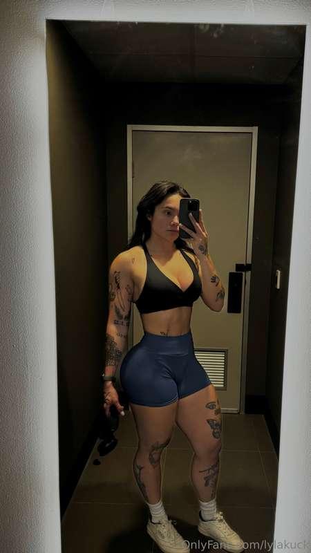Ur fav gym girl