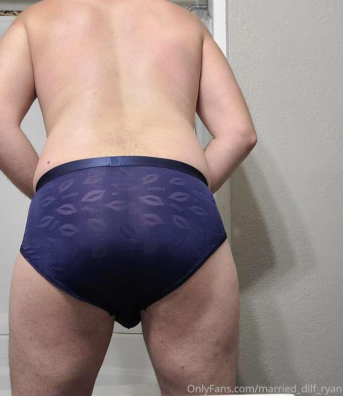 married_dilf_ryan image #4