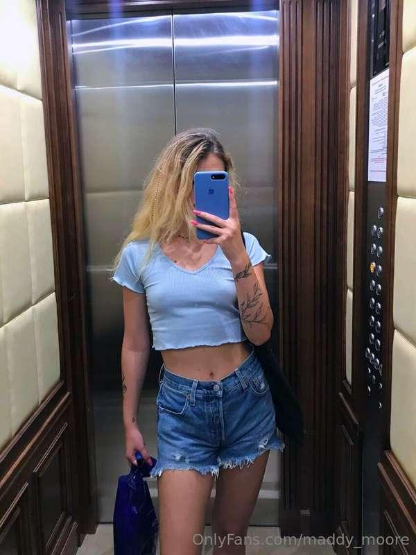 ## **Dm me 💌 @amylovessext , I do everything👀, and today I m..