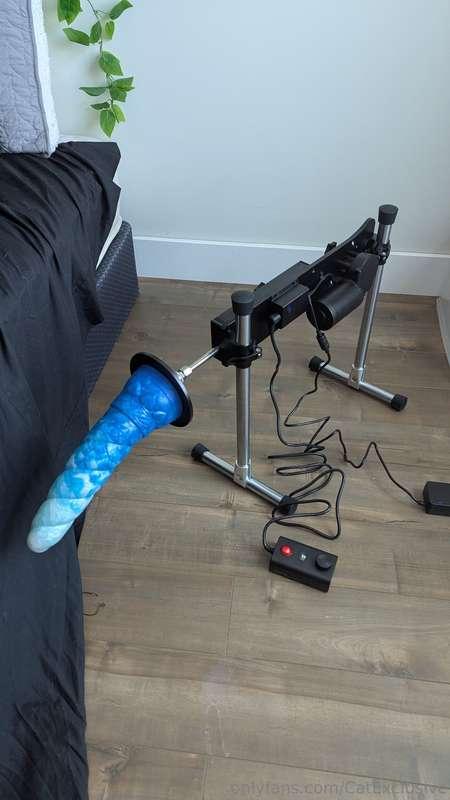 omg after two shipping delays my fuck machine finally got he..