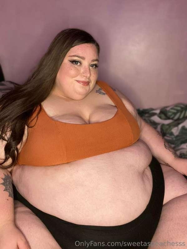 End your weekend thinking about having me on top of you, let..