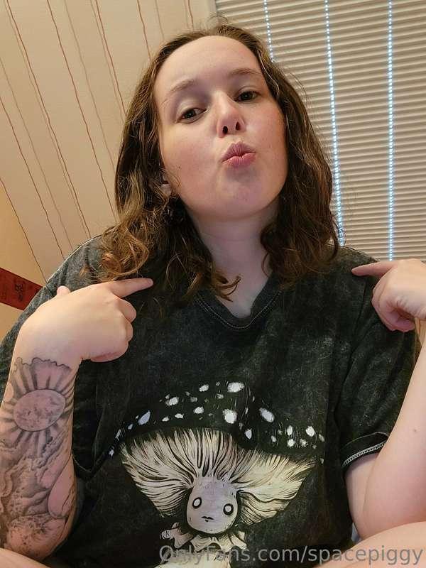 Kiss the girl