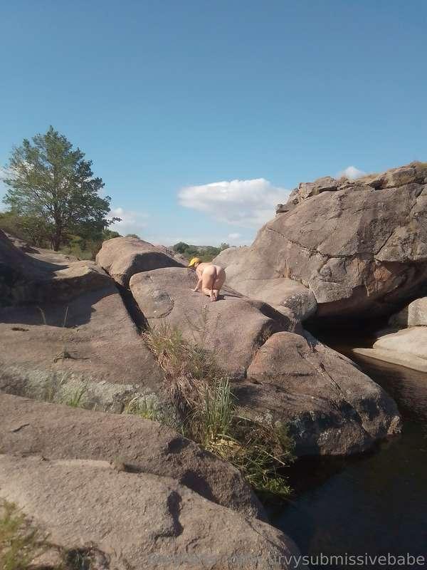 curvysubmissivebabe image #0