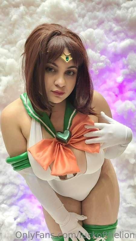 My lewd sailor moon made people go crazy today I hope you gu..