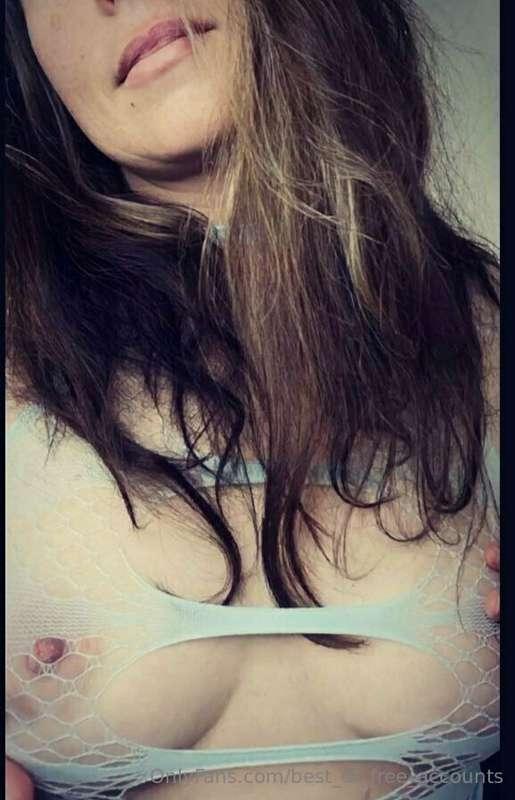 CONSIDER THIS YOUR INVITATION... 💦💦💦 
@meadow_sss @meadow_ss..