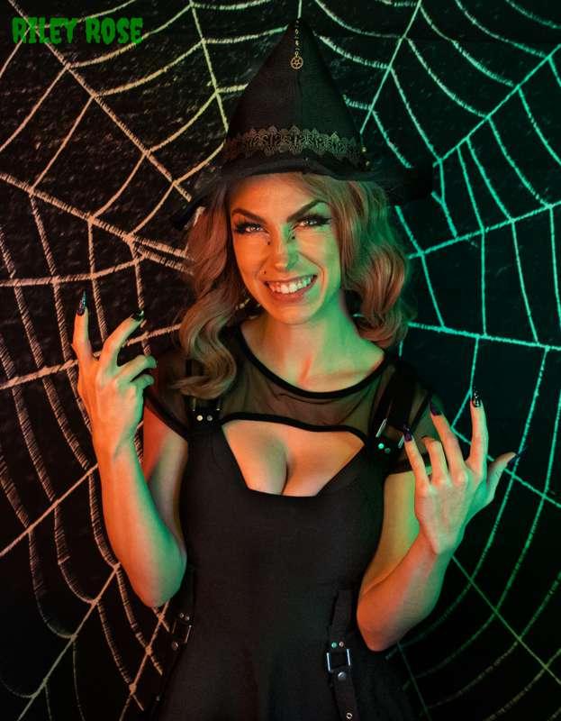 Gettin' Witchy With It